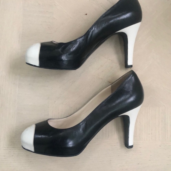 Chanel Heels Authentic / Size 36.5 - US 6.5 - Picture 9 of 14